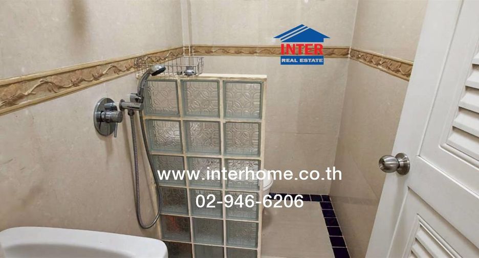 For sale 2 bedrooms townhouse in Pak Kret, Nonthaburi