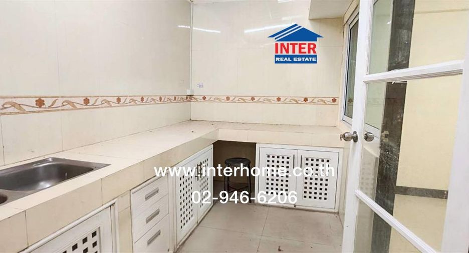 For sale 2 bedrooms townhouse in Pak Kret, Nonthaburi
