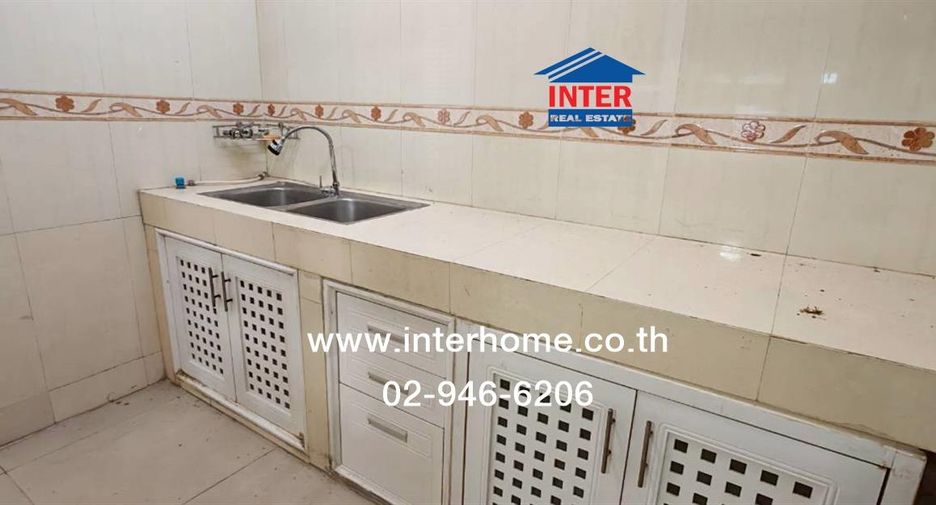 For sale 2 bedrooms townhouse in Pak Kret, Nonthaburi