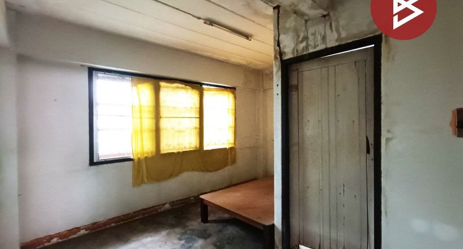 For sale 3 bedrooms retail Space in Bang Lamung, Chonburi