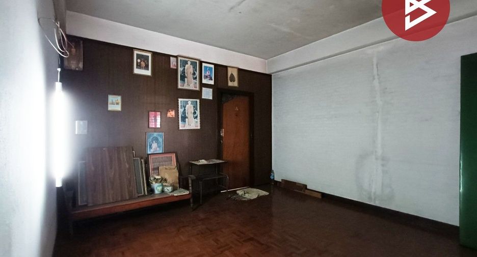 For sale 3 bedrooms retail Space in Bang Lamung, Chonburi
