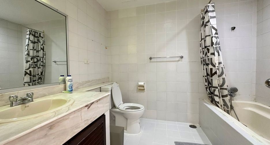 For rent 2 bedrooms condo in Bang Lamung, Chonburi