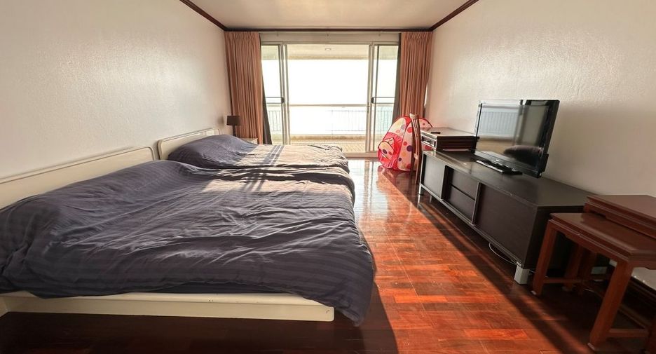 For rent 2 bedrooms condo in Bang Lamung, Chonburi