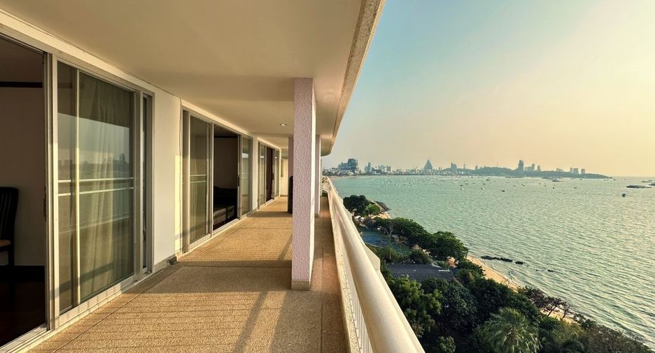 For rent 2 bedrooms condo in Bang Lamung, Chonburi