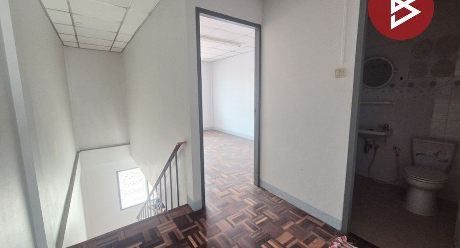 Продажа 2 спальни торговое помещение в Mueang Chon Buri, Чонбури