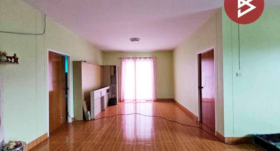 Casa en venta de 6 habitaciones en Mueang Chon Buri, Chonburi