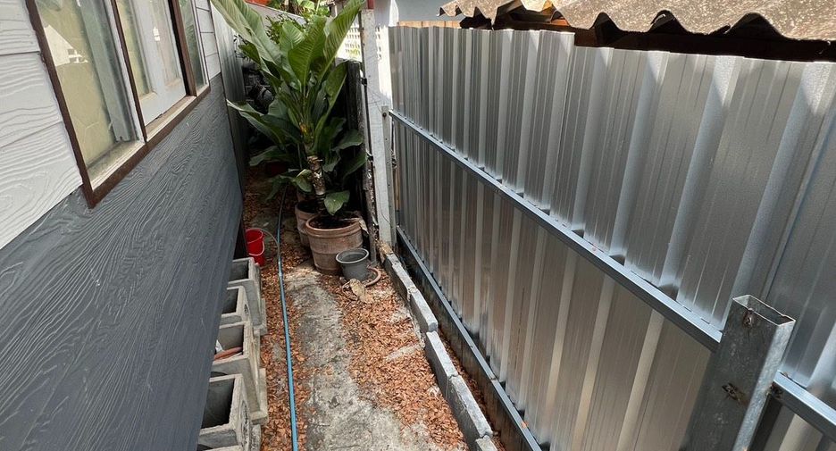 Almacén en venta en Nong Chok, Bangkok