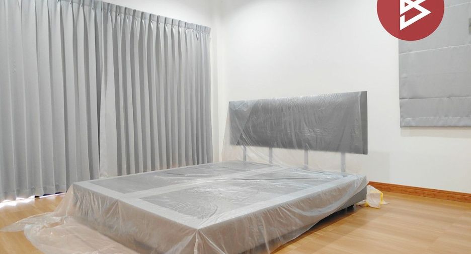 For sale 4 bedrooms house in Mueang Chachoengsao, Chachoengsao