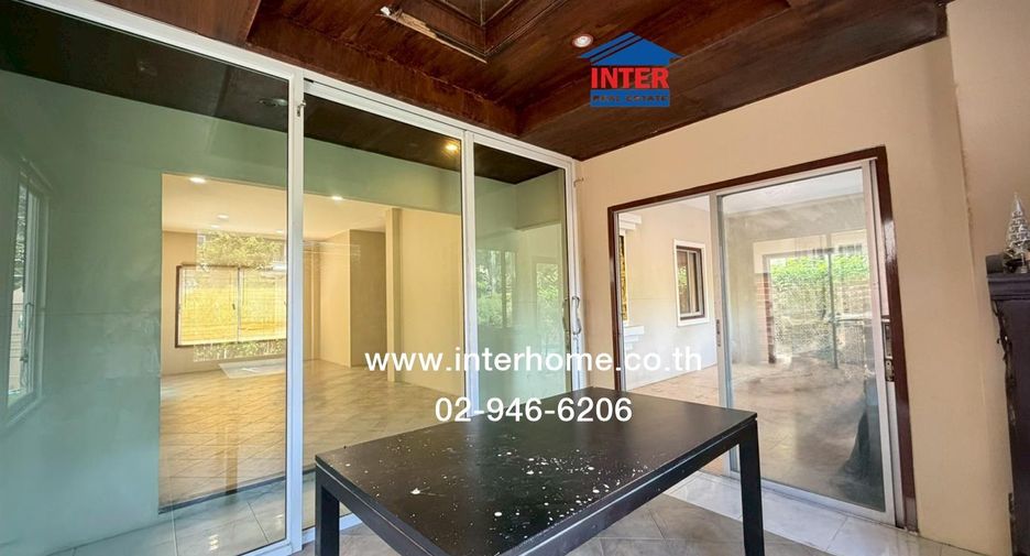 For sale 4 bedrooms house in Lam Luk Ka, Pathum Thani