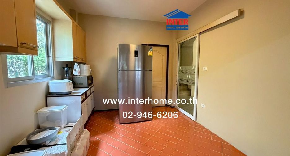 For sale 4 bedrooms house in Lam Luk Ka, Pathum Thani
