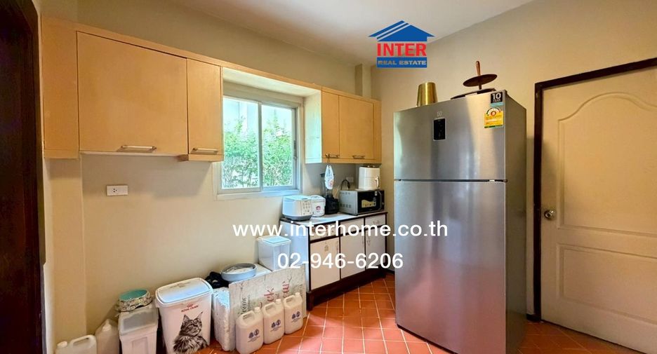 For sale 4 bedrooms house in Lam Luk Ka, Pathum Thani