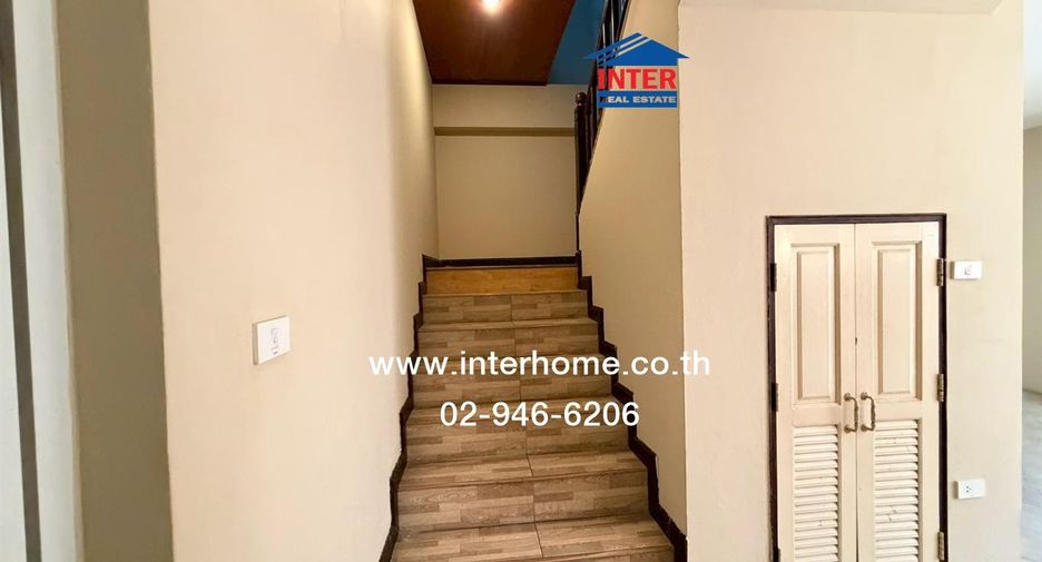 For sale 4 bedrooms house in Lam Luk Ka, Pathum Thani