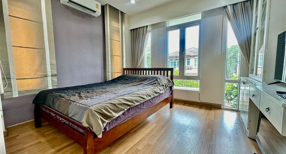 For rent 3 bedrooms house in Si Racha, Chonburi