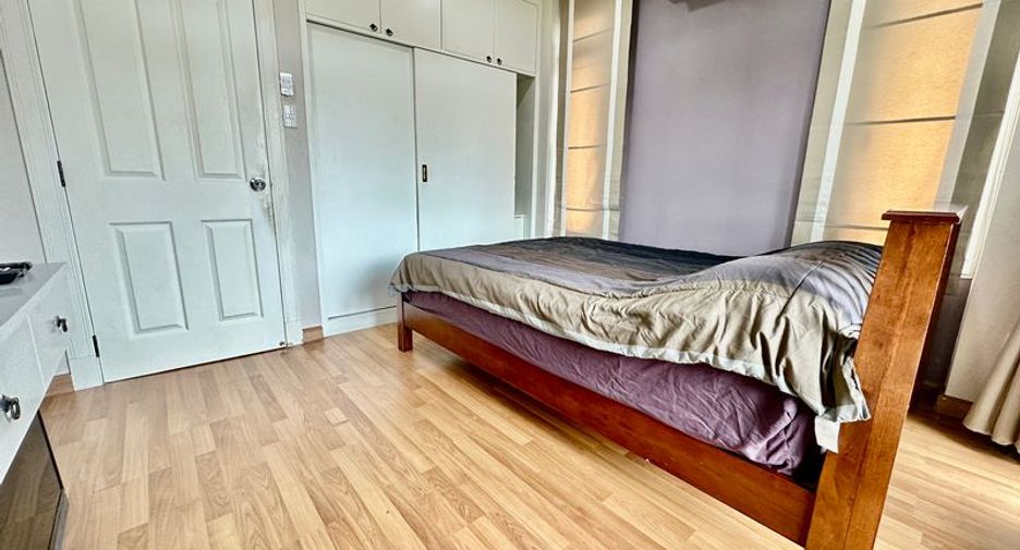 For rent 3 bedrooms house in Si Racha, Chonburi