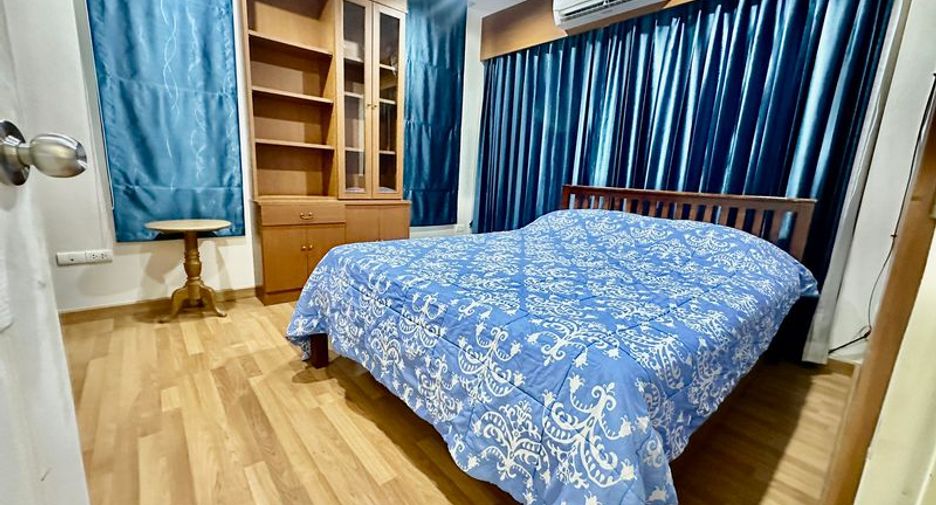 For rent 3 bedrooms house in Si Racha, Chonburi
