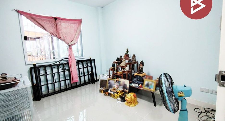Casa adosada en venta de 2 habitaciones en Bang Sao Thong, Samut Prakan