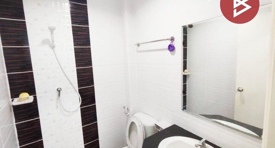 Casa adosada en venta de 2 habitaciones en Bang Sao Thong, Samut Prakan