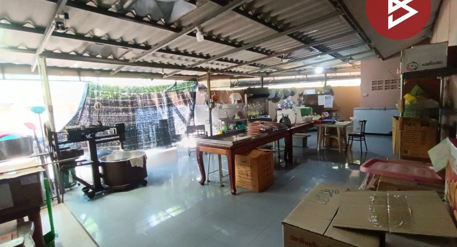 For sale 4 bedrooms house in Mueang Trat, Trat