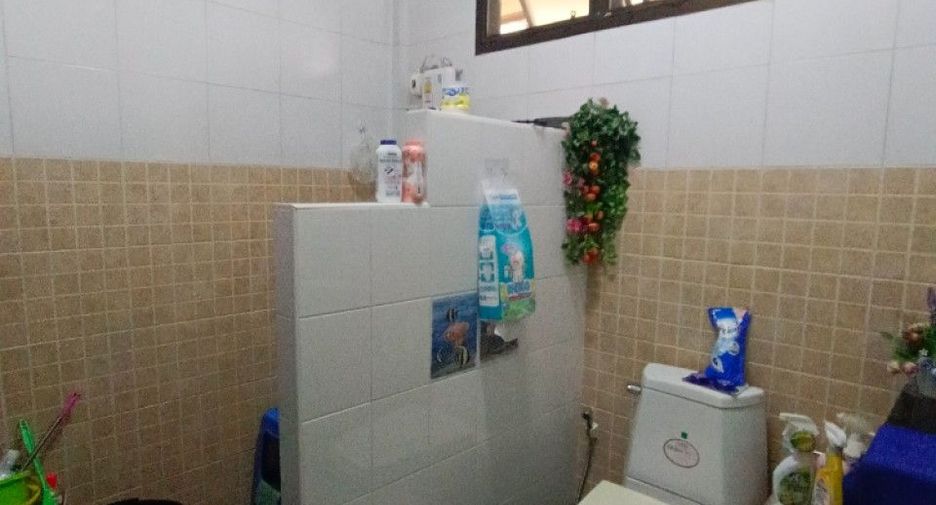For sale 4 bedrooms house in Mueang Trat, Trat