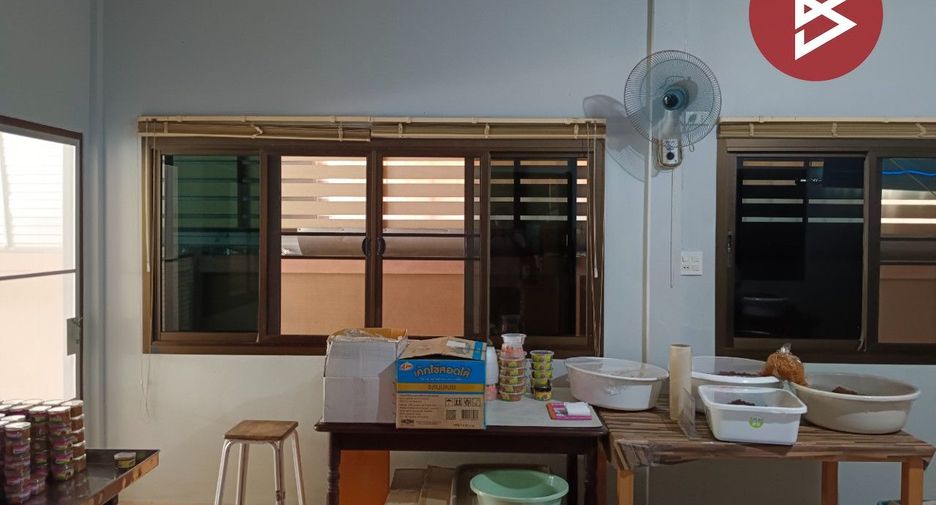 For sale 4 bedrooms house in Mueang Trat, Trat