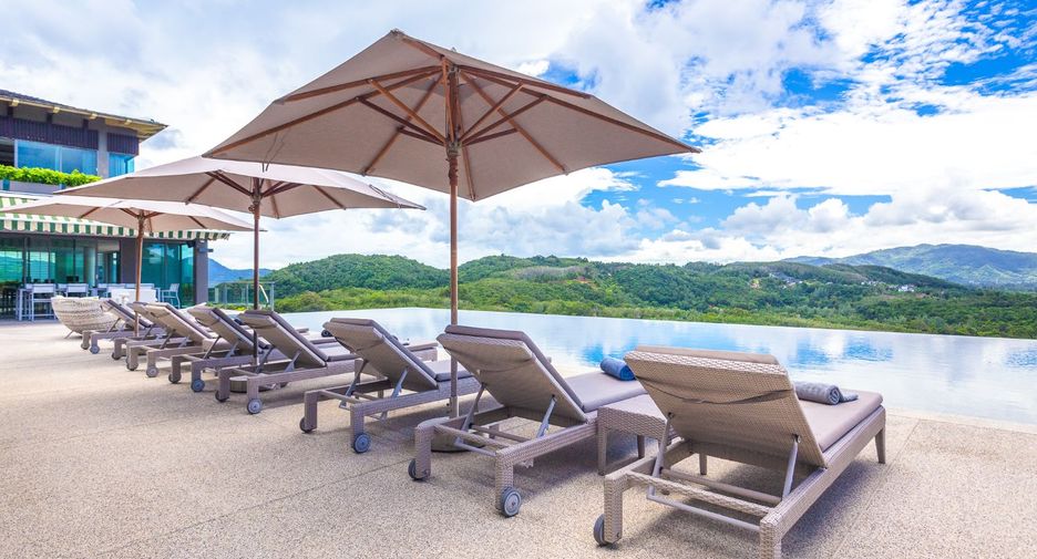 For sale 7 bedrooms villa in Thalang, Phuket