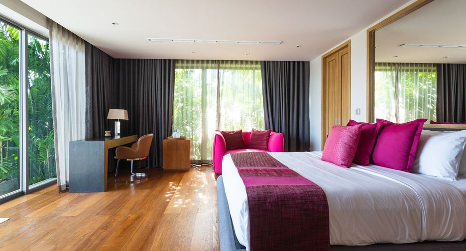 For sale 7 bedrooms villa in Thalang, Phuket