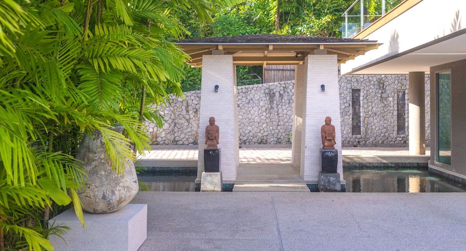 For sale 7 bedrooms villa in Thalang, Phuket