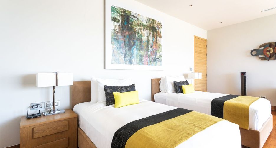 For sale 7 bedrooms villa in Thalang, Phuket
