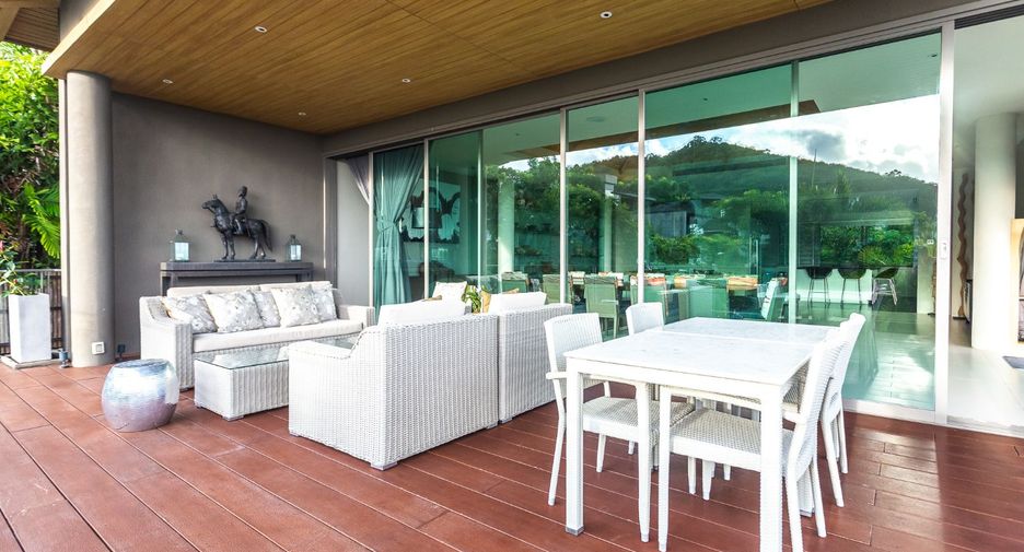 For sale 7 bedrooms villa in Thalang, Phuket