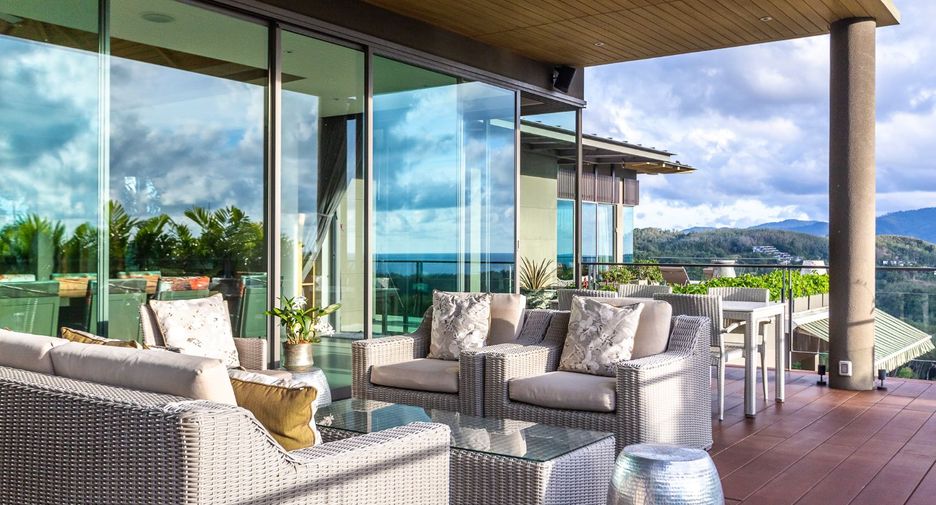 For sale 7 bedrooms villa in Thalang, Phuket