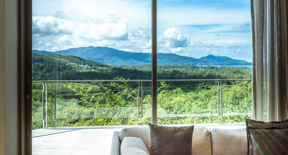 For sale 7 bedrooms villa in Thalang, Phuket