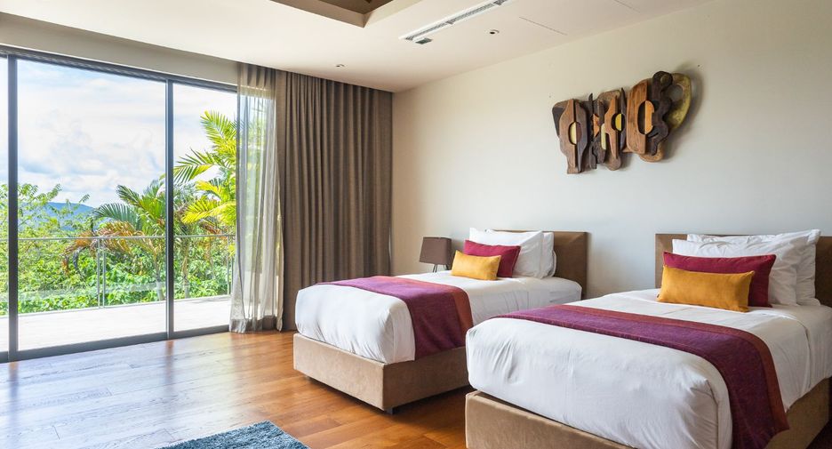 For sale 7 bedrooms villa in Thalang, Phuket