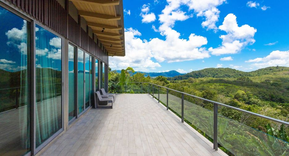 For sale 7 bedrooms villa in Thalang, Phuket