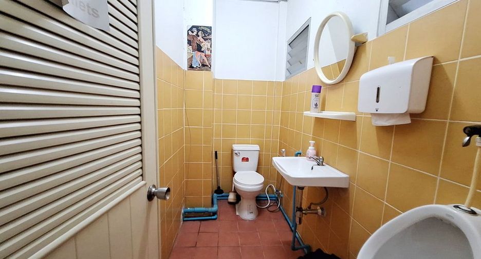 Local comercial en venta de 2 habitaciones en Mueang Khon Kaen, Khon Kaen