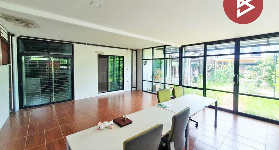 Haus zum Kauf mit 3 Zimmer in Si Racha, Chonburi