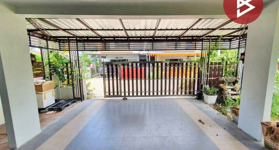 Haus zum Kauf mit 3 Zimmer in Si Racha, Chonburi