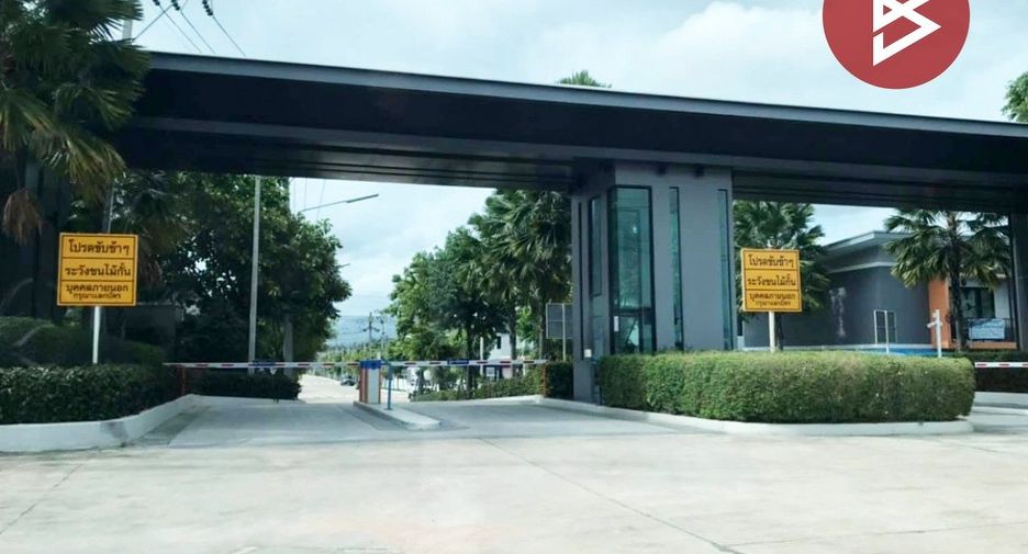 Haus zum Kauf mit 3 Zimmer in Si Racha, Chonburi