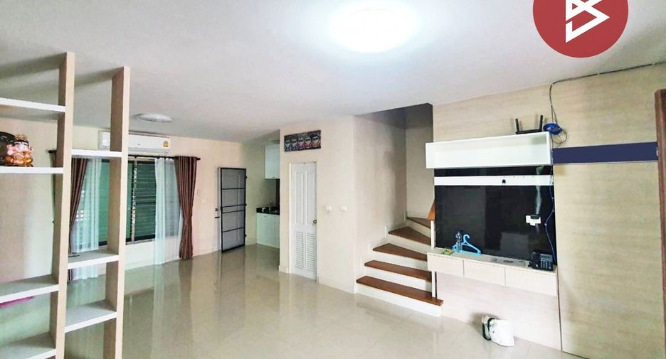 Haus zum Kauf mit 3 Zimmer in Si Racha, Chonburi