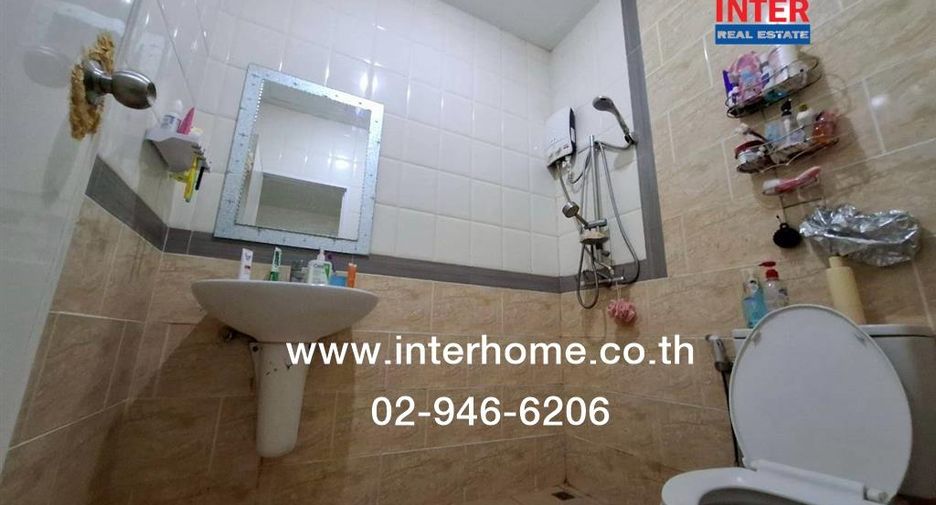 For sale 3 bedrooms townhouse in Mueang Nonthaburi, Nonthaburi