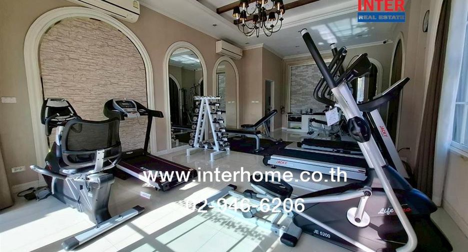 For sale 3 bedrooms townhouse in Mueang Nonthaburi, Nonthaburi