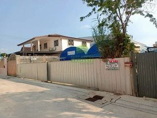 出售 土地 在 Bang Khun Thian, 曼谷
