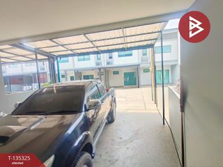 For sale 3 bedrooms townhouse in Mueang Chachoengsao, Chachoengsao