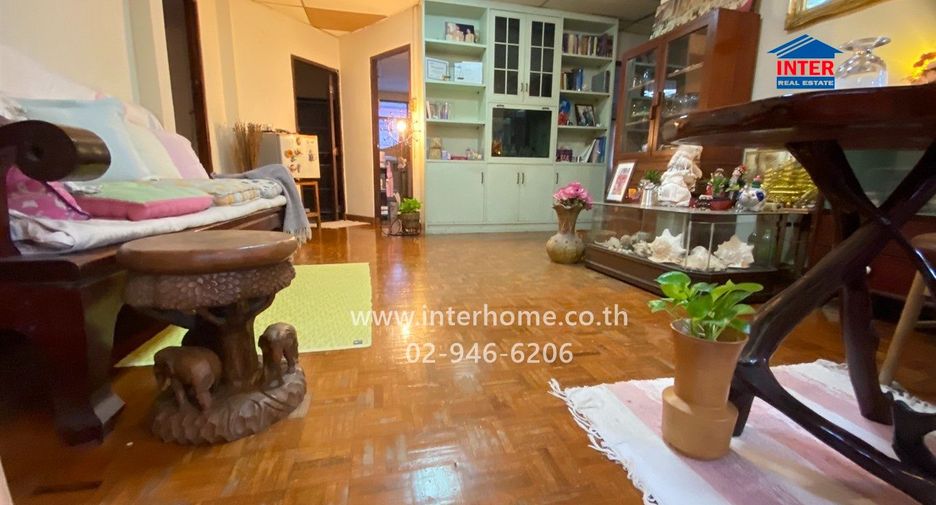 Haus zum Kauf mit 4 Zimmer in Bueng Kum, Bangkok