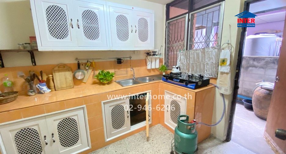 Haus zum Kauf mit 4 Zimmer in Bueng Kum, Bangkok