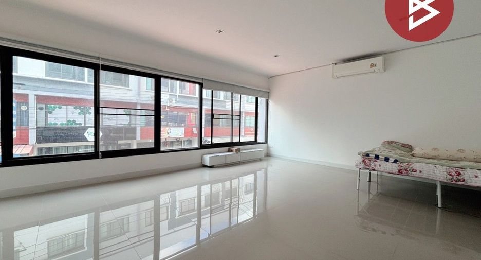 For sale 2 bedrooms retail Space in Bang Sao Thong, Samut Prakan