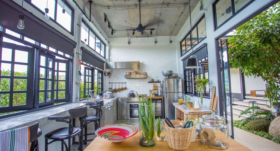 For sale 4 bedrooms villa in Thalang, Phuket