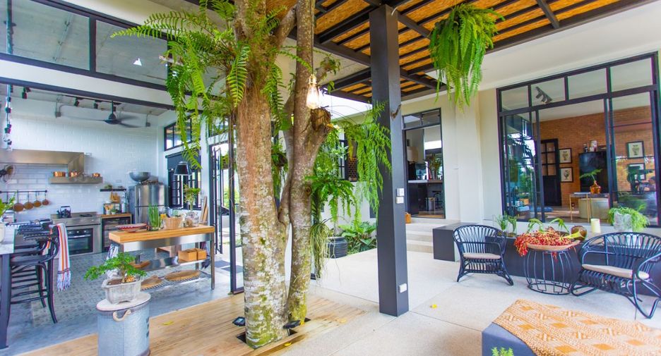 For sale 4 bedrooms villa in Thalang, Phuket