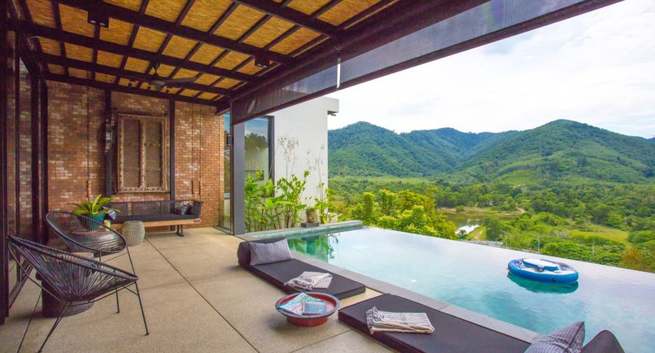 For sale 4 bedrooms villa in Thalang, Phuket