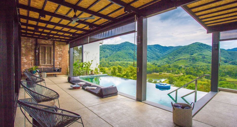 For sale 4 bedrooms villa in Thalang, Phuket