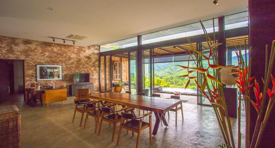 For sale 4 bedrooms villa in Thalang, Phuket